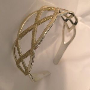 Stunning Metallic Gold Headband featuring a Diamond Design and Sparkles